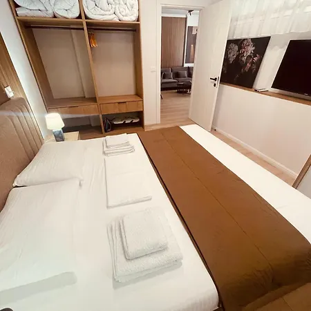Stivens Apartamento Tirana